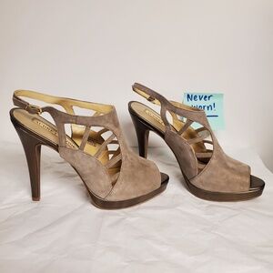 NEW taupe Clever 9 stiletto heels Audrey Brooke cutout open toe nude neutral tan